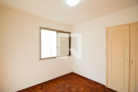 Quarto 1 de apartamento para alugar com 2 quartos, 74m² em Vila Olímpia, São Paulo