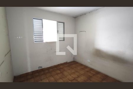 Casa 1 - Quarto 1 de casa à venda com 4 quartos, 375m² em Vila Carmosina, São Paulo