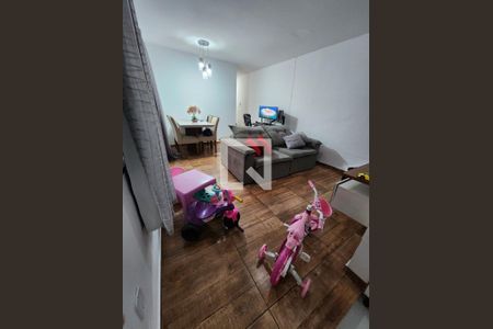 Sala de casa para alugar com 2 quartos, 200m² em Inhoaiba, Rio de Janeiro