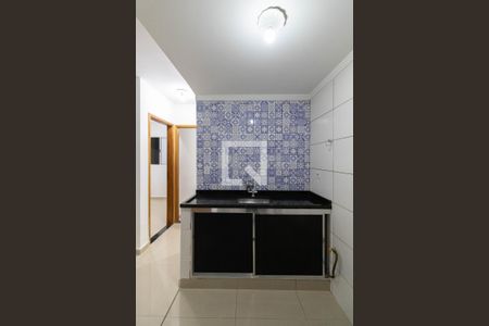 Cozinha e Área de Serviço de apartamento para alugar com 2 quartos, 46m² em Cidade Líder, São Paulo