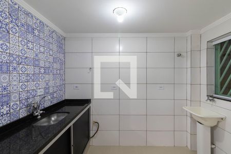 Cozinha e Área de Serviço de apartamento para alugar com 2 quartos, 46m² em Cidade Líder, São Paulo