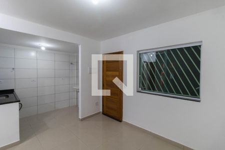 Sala e Cozinha de apartamento para alugar com 2 quartos, 46m² em Cidade Líder, São Paulo