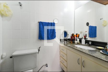 Banheiro Suíte de apartamento para alugar com 3 quartos, 90m² em Santo Antônio, Belo Horizonte