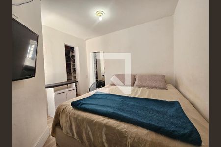 Suite de casa para alugar com 3 quartos, 125m² em Jardim Campo Limpo, São Paulo