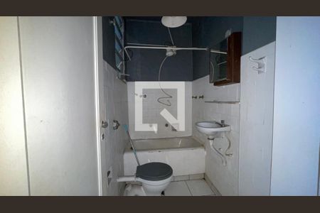 Banheiro de kitnet/studio para alugar com 0 quarto, 25m² em Tijuca, Rio de Janeiro