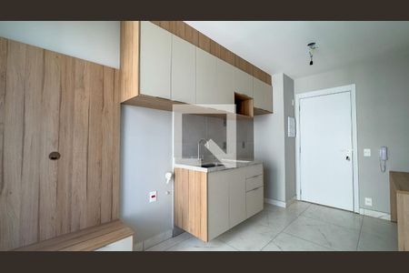 Sala e Cozinha de apartamento para alugar com 1 quarto, 30m² em Campo Belo, São Paulo