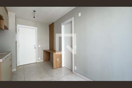 Sala e Cozinha de apartamento para alugar com 1 quarto, 30m² em Campo Belo, São Paulo