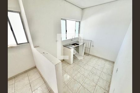 Sala/Cozinha de kitnet/studio para alugar com 1 quarto, 35m² em Jardim Primavera, São Paulo