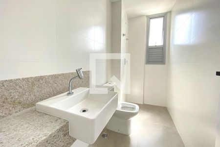 Banheiro da Suíte 1 de apartamento à venda com 3 quartos, 73m² em Santa Efigênia, Belo Horizonte