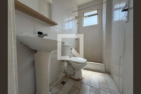 Banheiro de apartamento para alugar com 1 quarto, 49m² em Pechincha, Rio de Janeiro