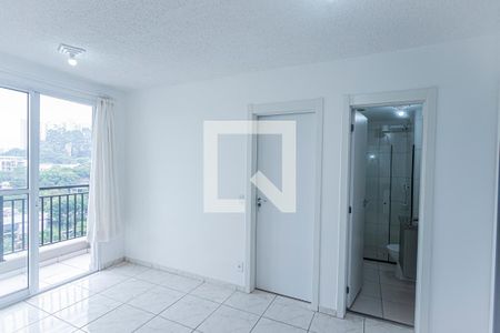 Sala, cozinha e área de serviço de apartamento para alugar com 2 quartos, 39m² em Vila Pirituba, São Paulo