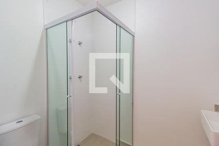 Banheiro de kitnet/studio à venda com 1 quarto, 23m² em Santo Amaro, São Paulo