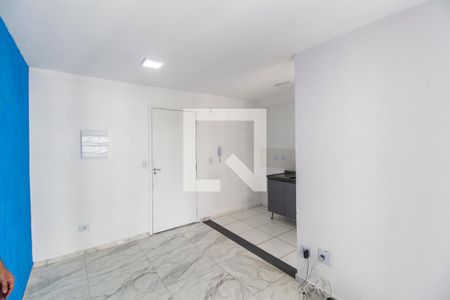 Sala  de apartamento para alugar com 2 quartos, 44m² em Jardim Santa Tereza, Carapicuíba
