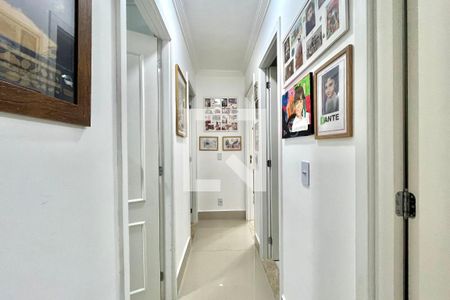 Corredor de apartamento à venda com 4 quartos, 107m² em Vila Guarani (zona Sul), São Paulo