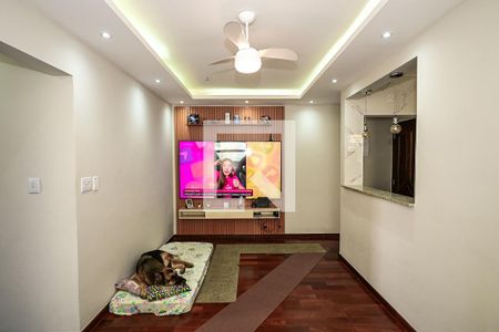 Sala de apartamento à venda com 2 quartos, 72m² em Chácara Agrindus, Taboão da Serra