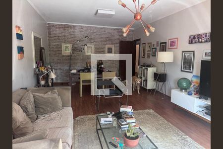 Foto 15 de casa à venda com 3 quartos, 212m² em Jardim Sabará, Porto Alegre