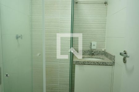 Banheiro de apartamento para alugar com 2 quartos, 40m² em Vila Carrão, São Paulo