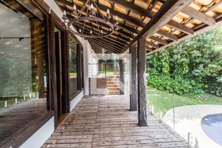 Vista da Sala de casa de condomínio à venda com 5 quartos, 1880m² em Alphaville, Santana de Parnaíba