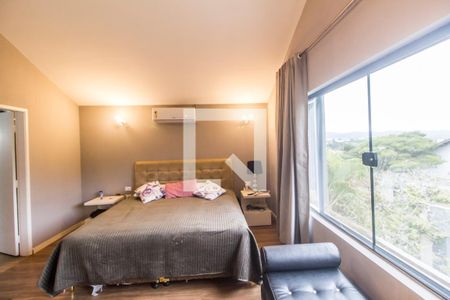 Suíte master de casa de condomínio à venda com 3 quartos, 570m² em Residencial Dez (alphaville), Santana de Parnaíba