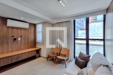 Sala de casa de condomínio à venda com 2 quartos, 152m² em Vila Mariana, São Paulo