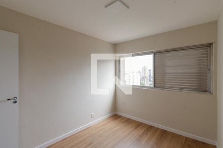 Quarto 1 de apartamento à venda com 2 quartos, 70m² em Vila Olímpia, São Paulo