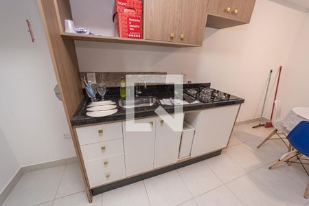 Sala/Cozinha e Área de Serviço de apartamento para alugar com 2 quartos, 33m² em Engenheiro Goulart, São Paulo