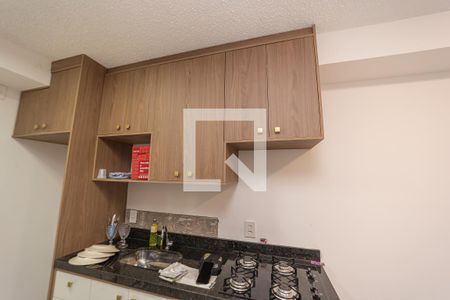 Sala/Cozinha e Área de Serviço de apartamento para alugar com 2 quartos, 33m² em Engenheiro Goulart, São Paulo