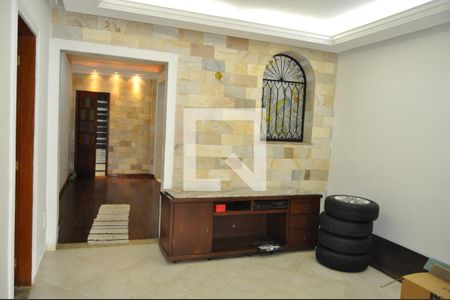 Casa à venda com 4 quartos, 305m² em Piedade, Rio de Janeiro