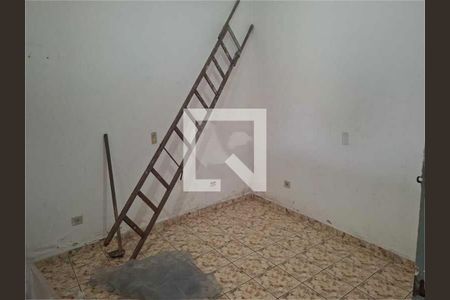 Casa à venda com 3 quartos, 246m² em Utinga, Santo André