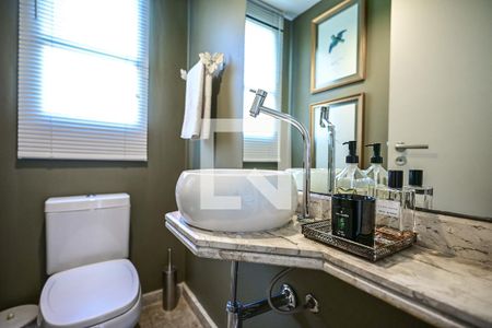 Lavabo de apartamento para alugar com 4 quartos, 232m² em Vila Andrade, São Paulo