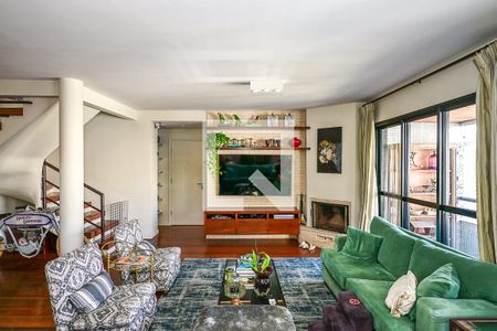 Sala de Tv de apartamento para alugar com 4 quartos, 232m² em Vila Andrade, São Paulo
