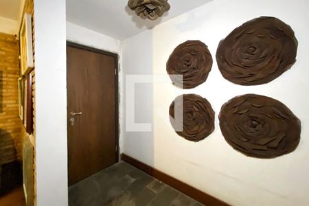 Hall de entrada de casa à venda com 3 quartos, 310m² em Santo Antônio, Belo Horizonte