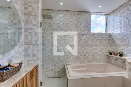 Casa à venda com 4 quartos, 500m² em Santo Amaro, São Paulo