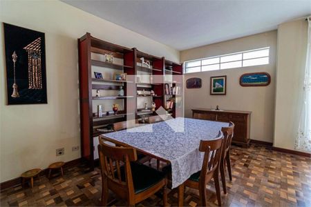 Casa à venda com 4 quartos, 249m² em Campo Belo, São Paulo