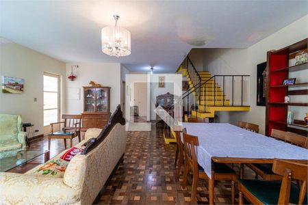 Casa à venda com 4 quartos, 249m² em Campo Belo, São Paulo