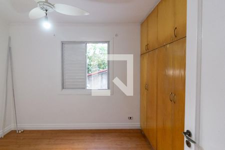 Quarto 1 de apartamento para alugar com 3 quartos, 75m² em Jardim Ubirajara, São Paulo