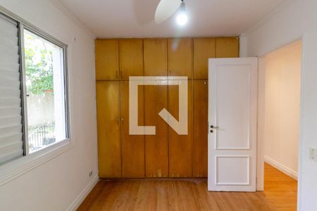 Quarto 1 de apartamento para alugar com 3 quartos, 75m² em Jardim Ubirajara, São Paulo