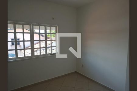 Quarto de casa para alugar com 5 quartos, 270m² em Barra de Maricá, Maricá