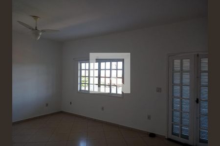 Quarto de casa para alugar com 5 quartos, 270m² em Barra de Maricá, Maricá