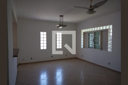 Quarto de casa para alugar com 5 quartos, 270m² em Barra de Maricá, Maricá