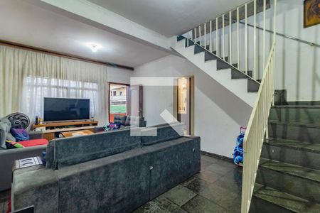 Casa à venda com 4 quartos, 370m² em Vila Guarani (zona Sul), São Paulo