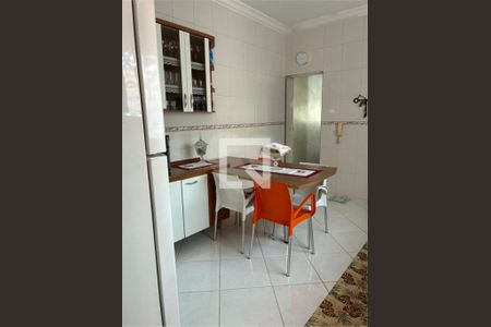 Casa à venda com 4 quartos, 124m² em Penha de França, São Paulo