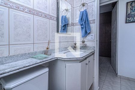 banheiro social_3 de apartamento para alugar com 2 quartos, 58m² em Jardim Celeste, São Paulo