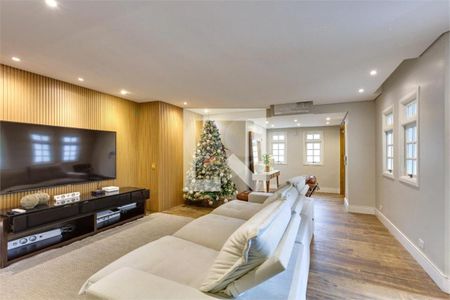 Casa à venda com 5 quartos, 200m² em Santo Amaro, São Paulo