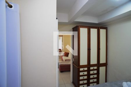 Suíte de casa de condomínio para alugar com 5 quartos, 220m² em Barra da Tijuca, Rio de Janeiro