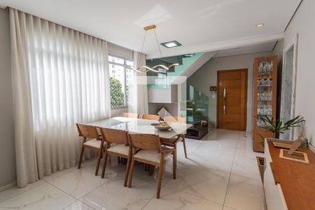 Sala 1 de apartamento à venda com 4 quartos, 216m² em Sagrada Família, Belo Horizonte