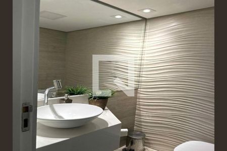 Casa à venda com 3 quartos, 240m² em Bosque da Saúde, São Paulo