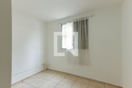 Quarto 2 de apartamento para alugar com 2 quartos, 52m² em Cidade dos Bandeirantes, São Paulo