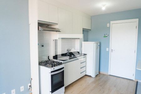 Sala/Cozinha de kitnet/studio para alugar com 1 quarto, 27m² em Vila Guarani (zona Sul), São Paulo