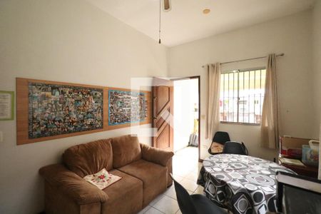 Sala de casa à venda com 4 quartos, 170m² em Balneário São Francisco, Diadema
